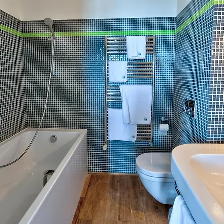 Le Rayon Hotel 3*